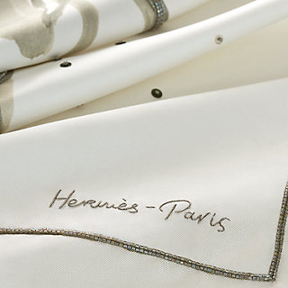 Libre Comme Pegase embroidered scarf 90 - White | Hermès USA